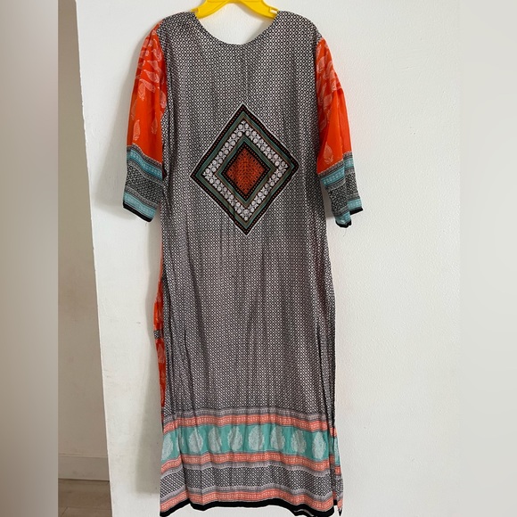 Fresh colorful dress!! - Picture 2 of 2